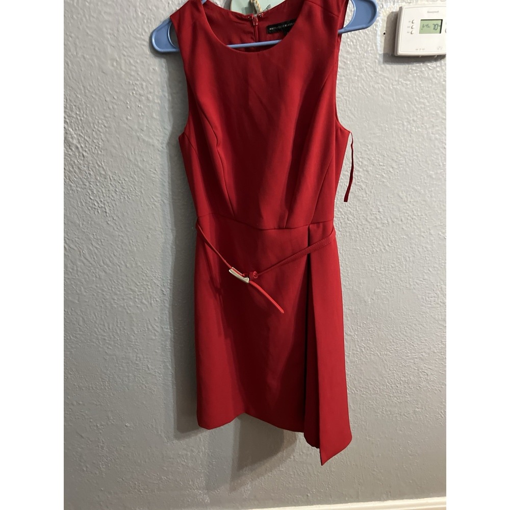 White House Black Market  Belted Dress Size 4 Sleeveless Burgundyish